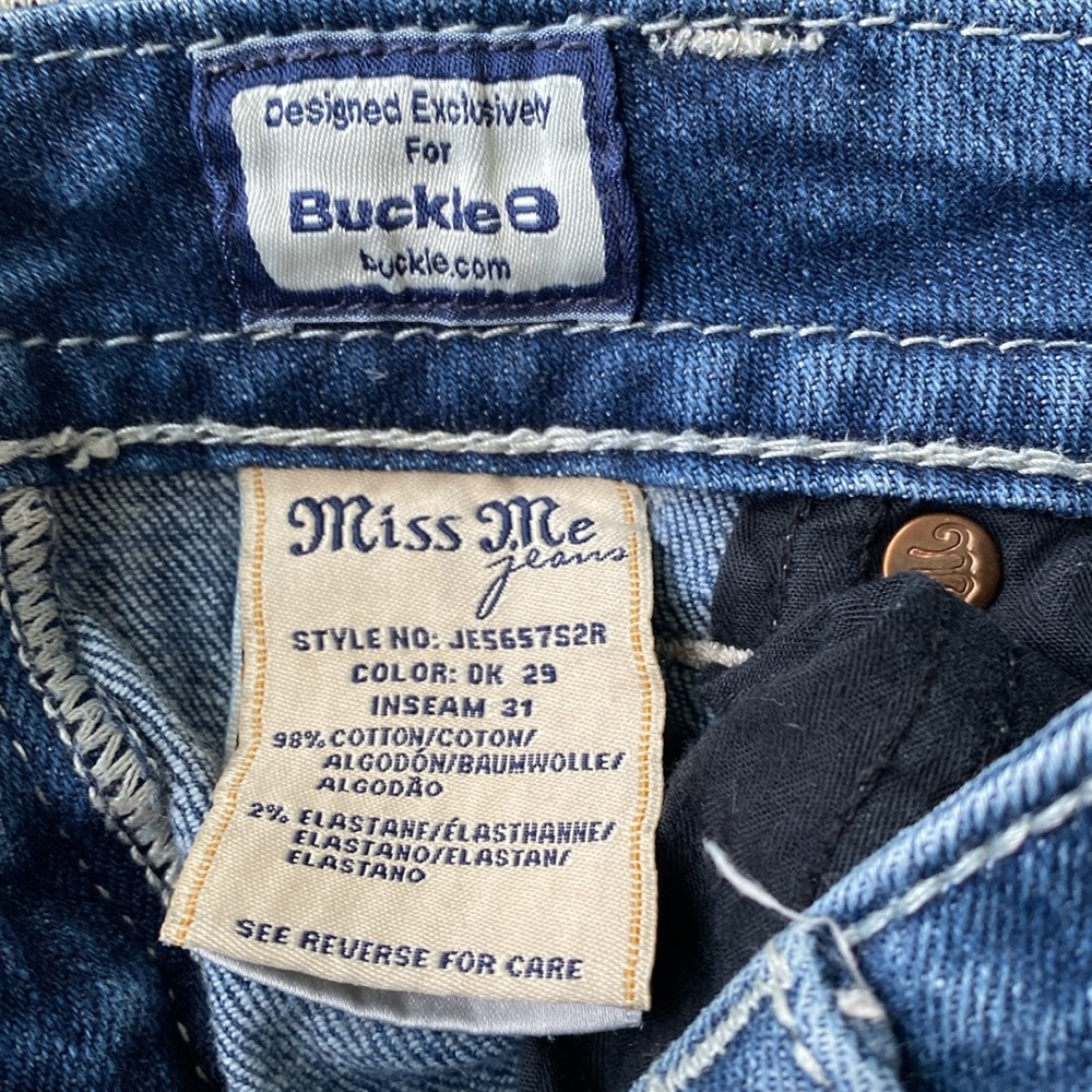 Miss Me Exclusive Buckle Dark Wash Studded Skinny Jean W26 - Picture 6 of 6